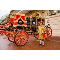 Buckingham Palace State Rooms and Royal Mews with Meal for Two at Hilton Park Lane