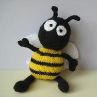 Bumble the Bee in DK by Amanda Berry - Digital Version