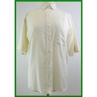 Burberry - Size: 18 - Cream / ivory - Short sleeved shirt