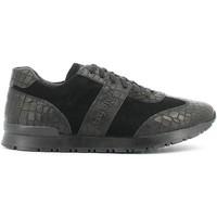 Byblos Blu 9MBS03 Sneakers Man men\'s Shoes (Trainers) in black