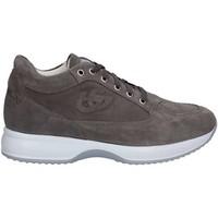 Byblos Blu 672050 Sneakers Man Grey men\'s Shoes (Trainers) in grey