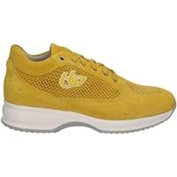 Byblos Blu 672002 Sneakers Women Yellow women\'s Shoes (Trainers) in yellow