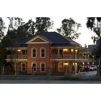 Carlyle Suites & Apartments