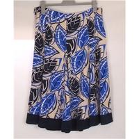 carve length skirt M&S Marks & Spencer - Size: 16 - Multi-coloured - Calf length skirt