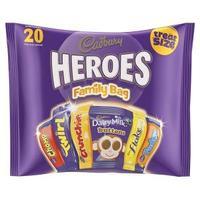 cadbury heroes 278g treat sized assorted chocolates in a family bag 1