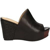 Café Noir HD123 Wedge sandals Women Black women\'s Mules / Casual Shoes in black