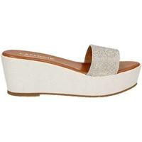 Café Noir XG910 Wedge sandals Women Bianco women\'s Mules / Casual Shoes in white