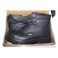 Capps Black Safety Boots With Steel Midsole Capps - Size: 9 - Black