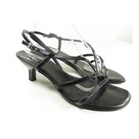 calvin klein size 85 sandals in black