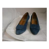 Cable & Co blue suede shoes- size 37 - blue Cable & Co suede shoes - Size: 4 - Blue - Court shoes