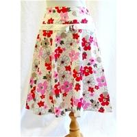 Capacity 14 Multi Print Skirt