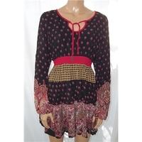 Caryn XL Black and Red Patterned Peasant Dress