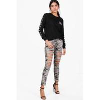 Camo Distressed Skinny Jeans - camo