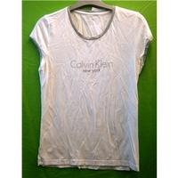 calvin klein size xs white t shirt