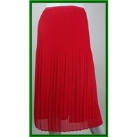 CC - Size: 18 - Red - Knee length skirt