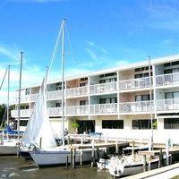 Cedar Cove Beach & Yacht Club