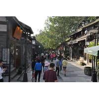 Chengdu Walking Tour Including Teahouse and Street Food
