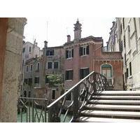 charming venice apartments