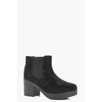 Chunky Sole Chelsea Boot - black