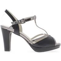 Chaussmoi Black Sandals thick heel 9, 5cm platform with fine silver clamps women\'s Sandals in black