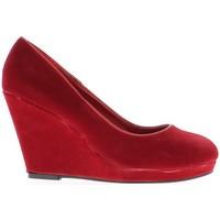 Chaussmoi Offset red aspect suede 9cm heel and tray round tips women\'s Court Shoes in red