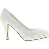Chaussmoi White shiny pumps with heels of 9.5 cm and front tray women\'s Court Shoes in white