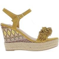Chaussmoi Mustard-yellow wedge Sandals 11cm with fringe and platform heels women\'s Sandals in yellow