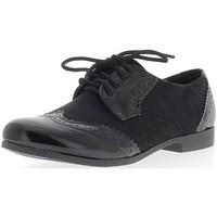 Chaussmoi Richelieux bicolores noirs effet daim et vernis à talon de 2 cm women\'s Casual Shoes in black