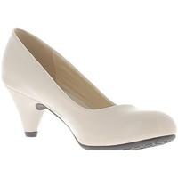 Chaussmoi Varnish beige classic pumps heel 6cm round tips women\'s Court Shoes in BEIGE