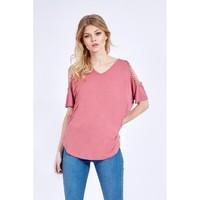 CHAIN SHORT SLEEVE COLD SHOULDER TOP