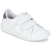 citrouille et compagnie granou girlss childrens shoes trainers in whit ...