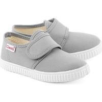 Cienta Verano boys\'s Children\'s Shoes (Trainers) in grey