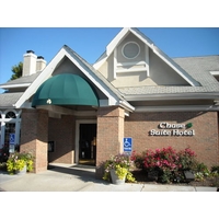 Cloverleaf Residence Suites