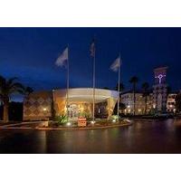 Clarion Suites Maingate