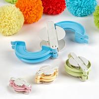 Clover Pom-Pom Makers Pack