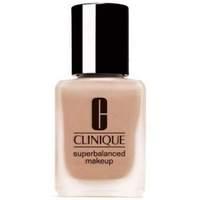 Clinique - Superbalanced Makeup 06 Linen 30 Ml.