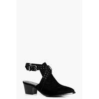 Closed Toe Studded Western Shoe Boot - black