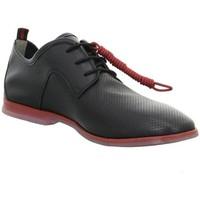 Clarks Frewick Walk men\'s Shoes (Trainers) in Black