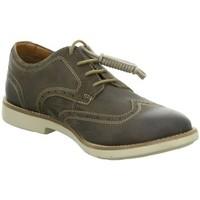 Clarks Raspin Brogue men\'s Casual Shoes in Grey