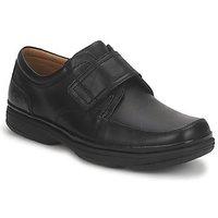 Clarks SWIFT TURN men\'s Casual Shoes in black