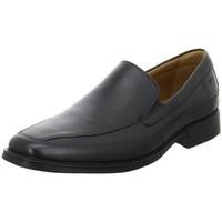 Clarks Tilden Free men\'s Loafers / Casual Shoes in Black