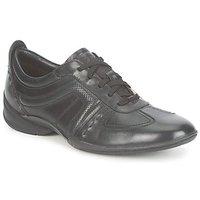 Clarks FLUX SPRING men\'s Casual Shoes in black