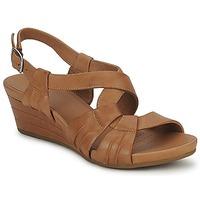 Clarks PRIZE CLUB women\'s Sandals in brown