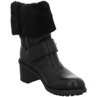 Clarks Pilico Place women\'s Low Ankle Boots in Black