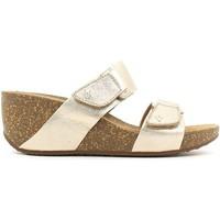 Clarks 107843 Wedge sandals Women Gold women\'s Sandals in gold