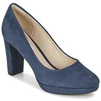 clarks kendra sienna womens court shoes in blue