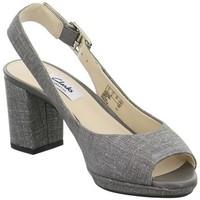 Clarks Kelda Spring women\'s Court Shoes in Grey