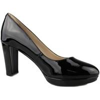 clarks kendra sienna womens court shoes in black