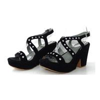 clarks size 4 black platform sandals