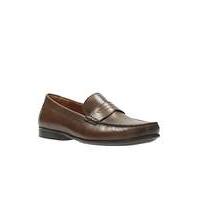 clarks claude plain shoes